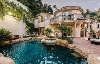 Kingdom of the Sun Holiday Home