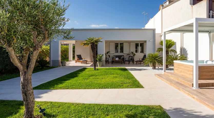 Photo of Shimmers by the Sea