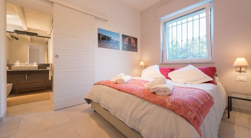 Photo of Beaches & Baroque Towns