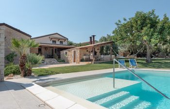 Charming Sicilian Hideout Holiday Home