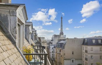 The Parisian Cocoon Holiday Home