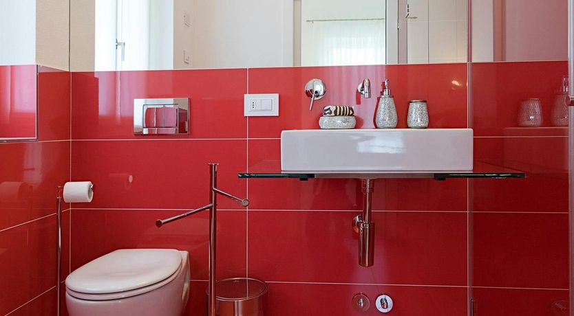 Photo of Lake Como Reflections