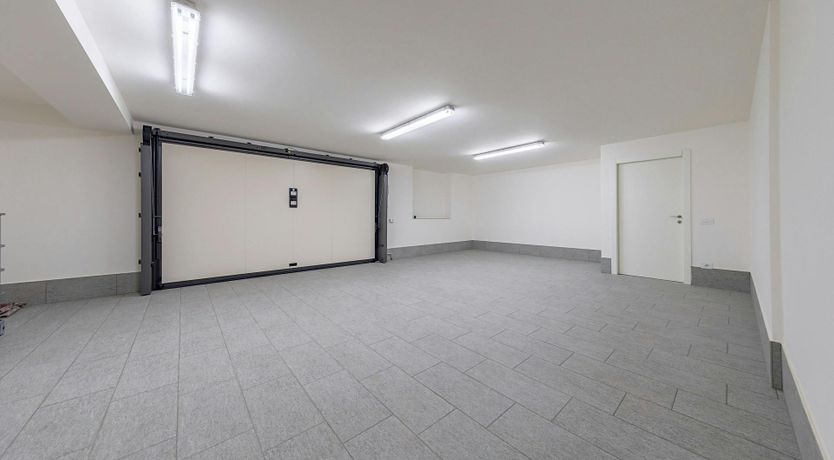 Photo of Lake Como Reflections