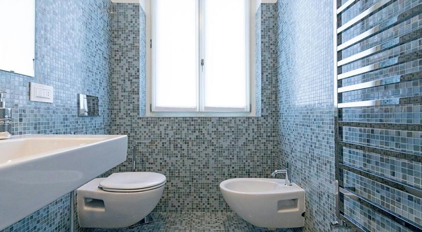 Photo of Lake Como Reflections