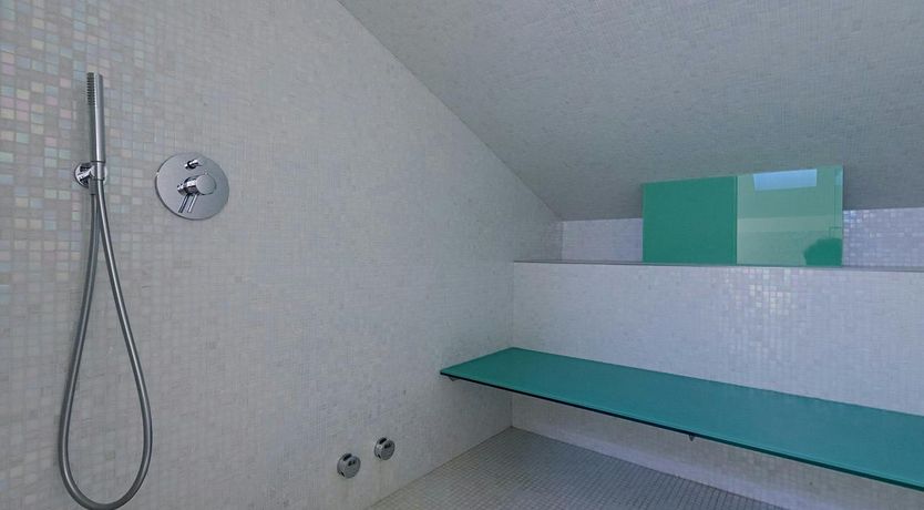 Photo of Lake Como Reflections