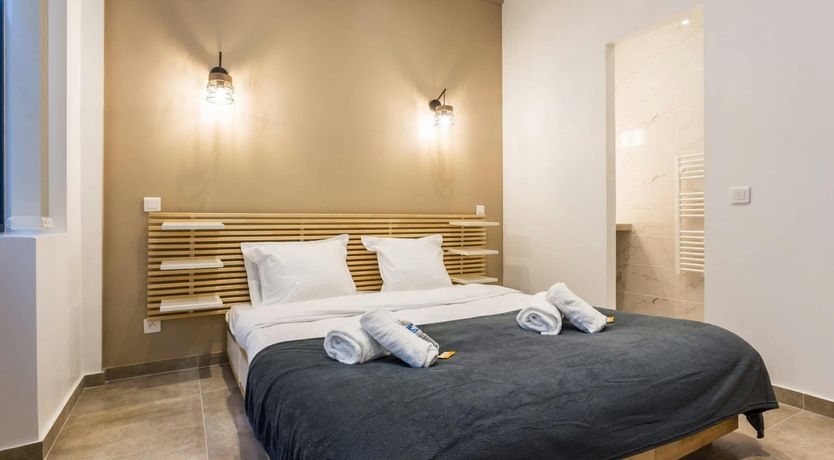 Photo of Parisian History