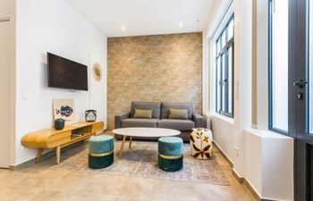 Parisian History Holiday Home