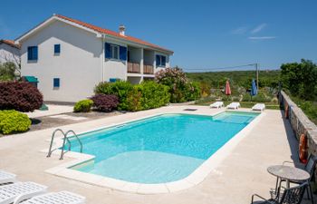 Wabi Sabi Resort 2 Apartment 2 Holiday Home