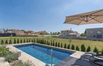 Ljiljana Holiday Home