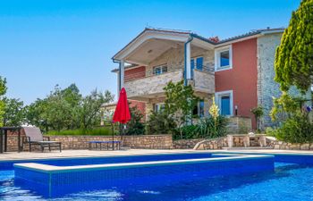 Villa Majmajola Holiday Home