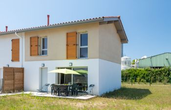 Laval Holiday Home
