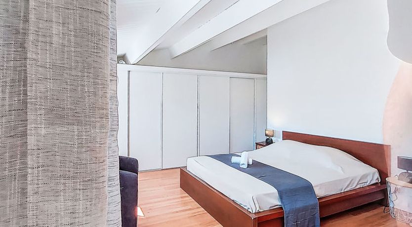 Photo of Les Cariatides 4