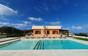 MareLuce Holiday Home