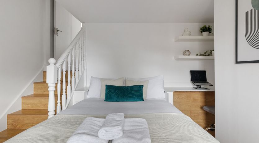 Photo of Golden Retreat