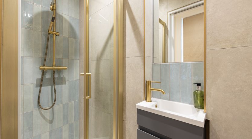 Photo of London Lovers