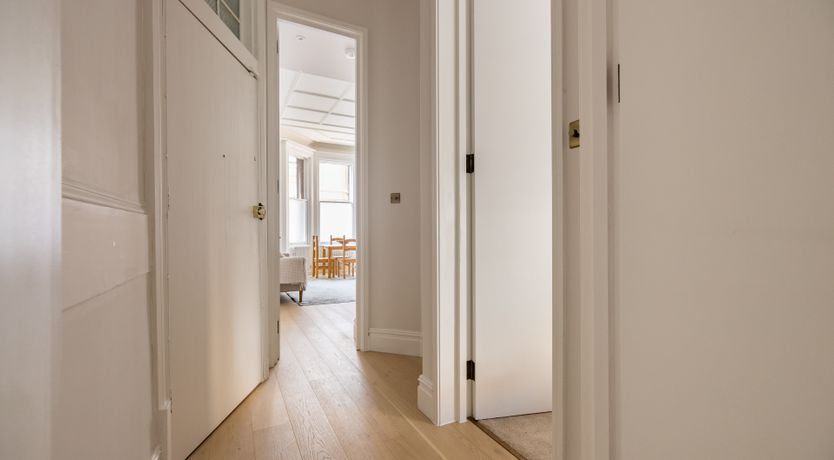 Photo of London Lovers