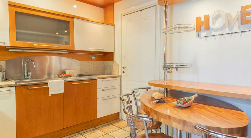 Photo of Como Calling