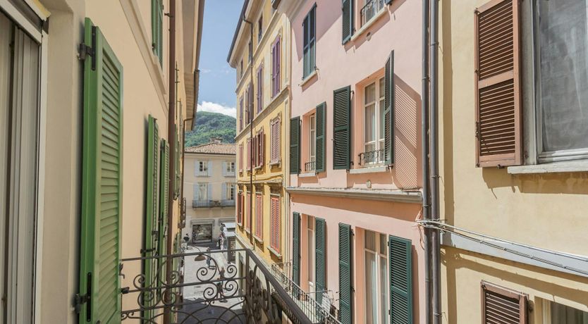 Photo of Como Calling