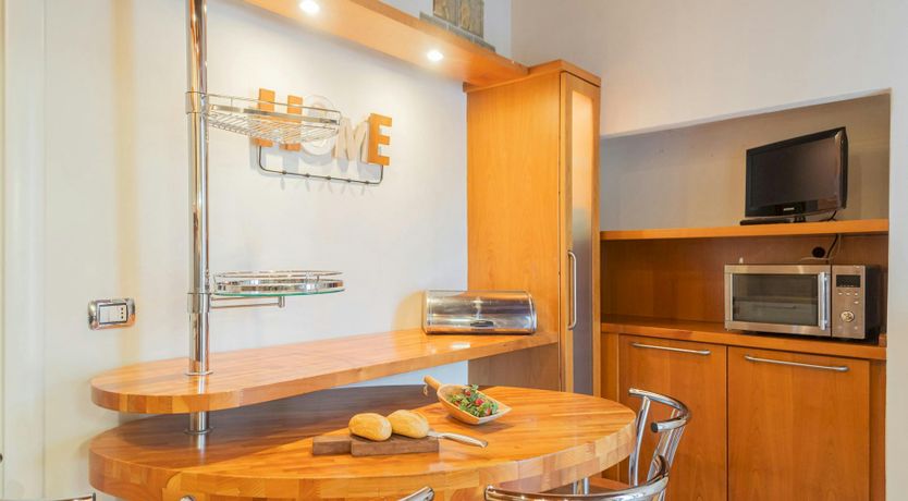 Photo of Como Calling