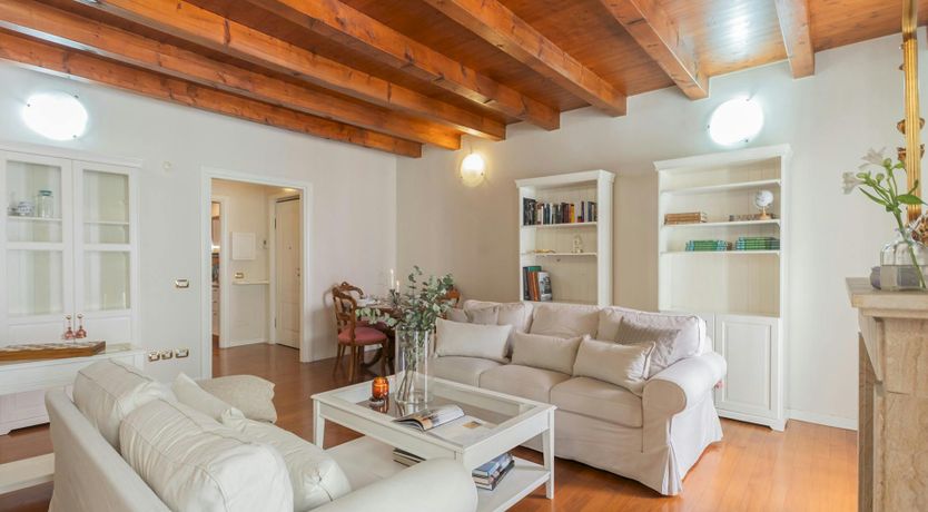 Photo of Como Calling