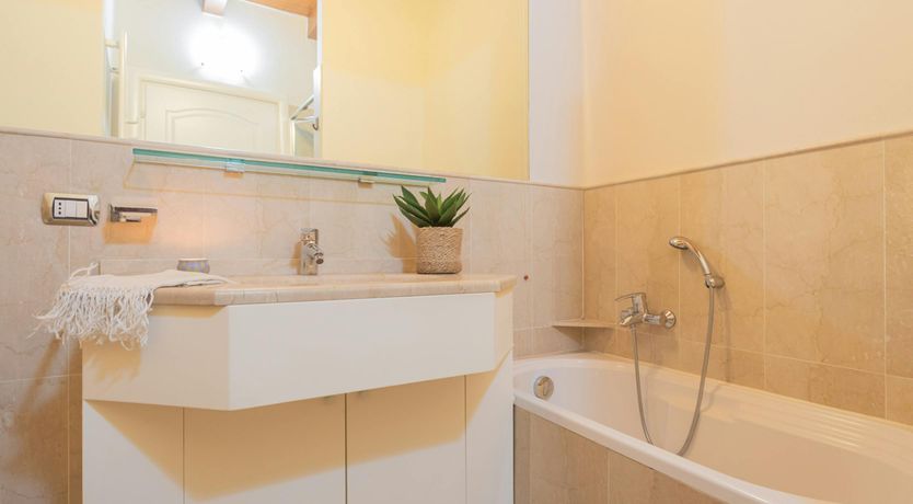 Photo of Como Calling