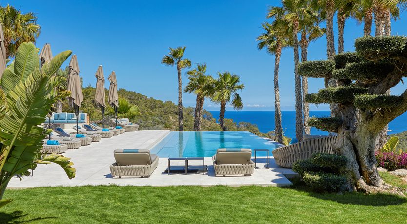 Photo of Barefoot Delight