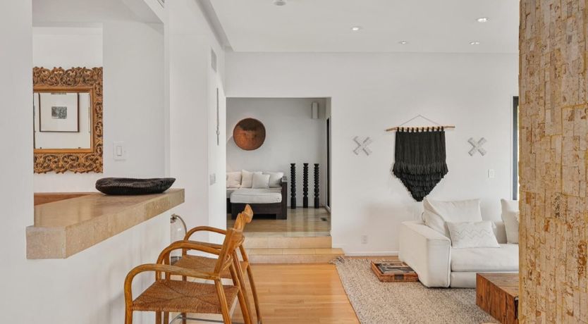 Photo of Golden Laurels