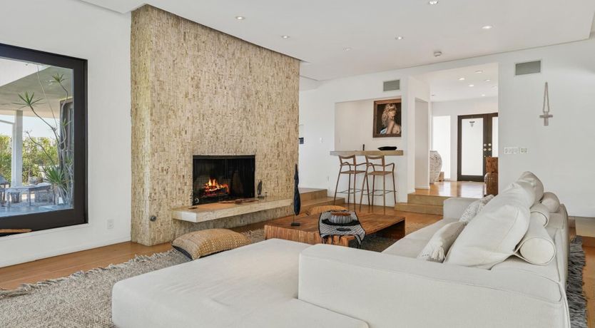 Photo of Golden Laurels