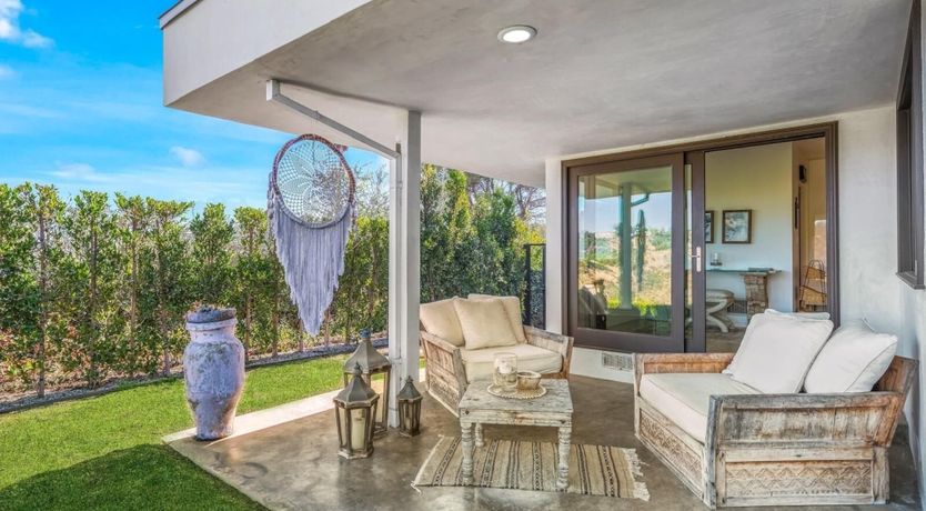 Photo of Golden Laurels