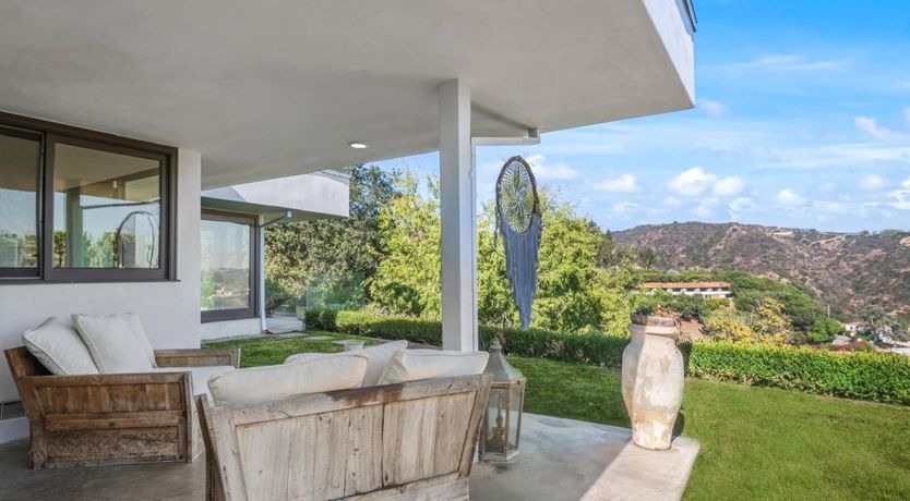 Photo of Golden Laurels