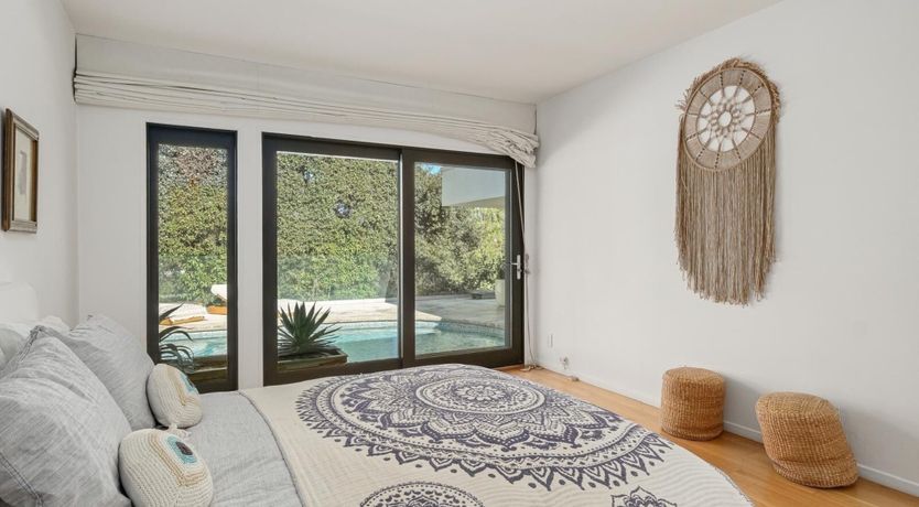 Photo of Golden Laurels