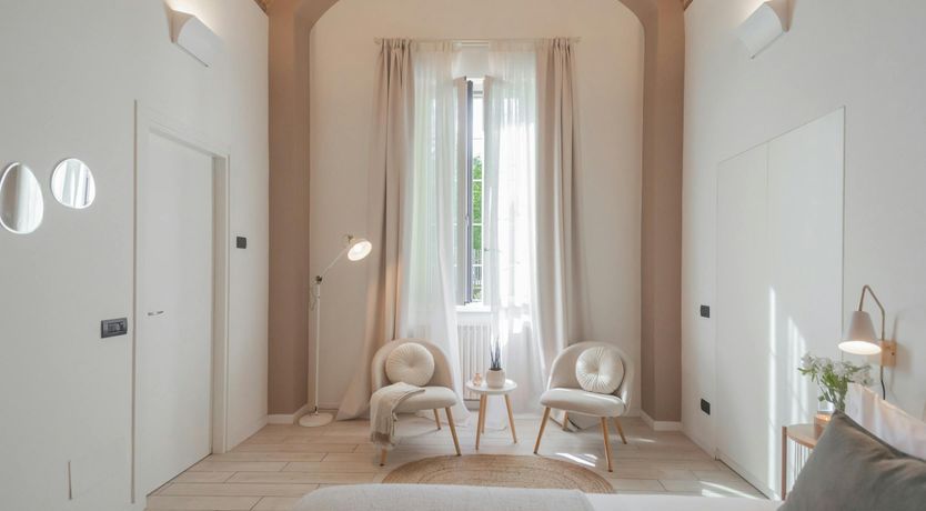 Photo of Lake Como Elegance