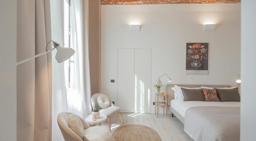 Photo of Lake Como Elegance