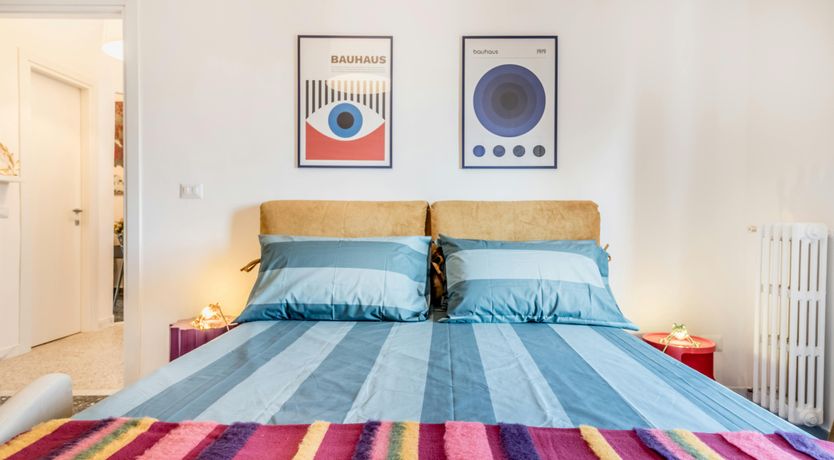 Photo of Arancione Vivido