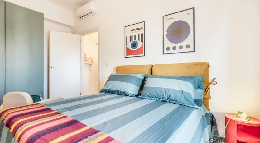 Photo of Arancione Vivido