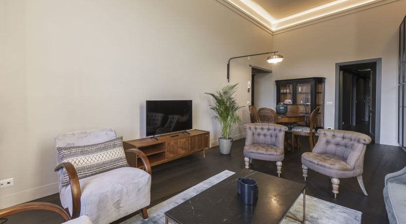 Photo of Renaissance Repose