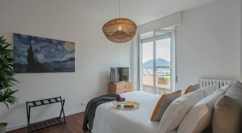 Photo of A Picture of Como