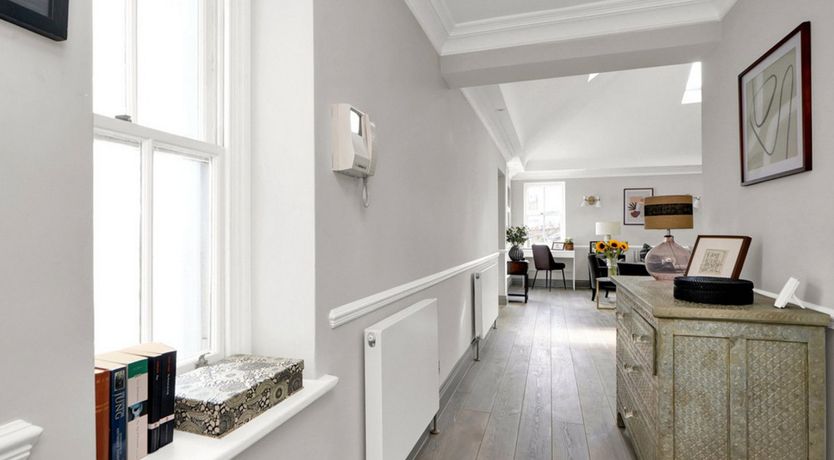 Photo of The Kensington Crown