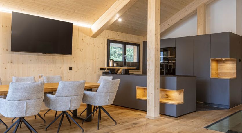 Photo of Superior # 12 Sauna & Hot Tub Holiday Home 19