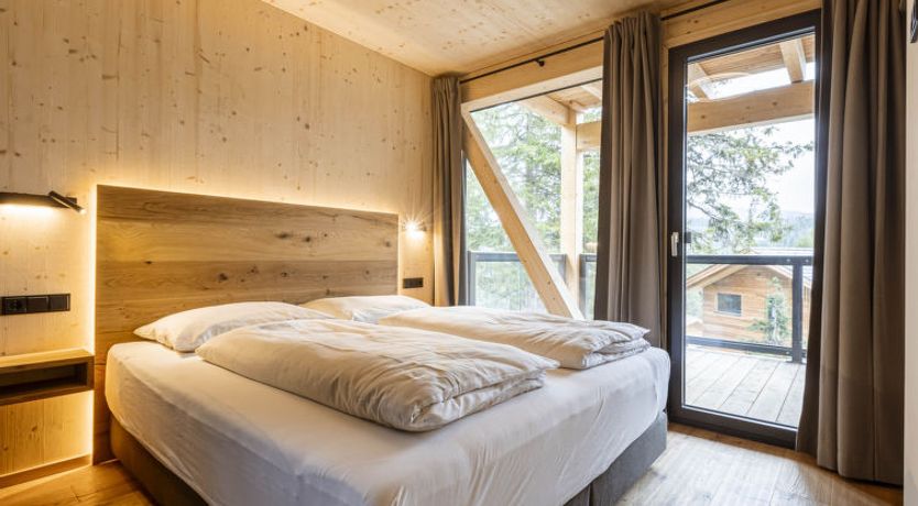 Photo of Superior # 12 Sauna & Hot Tub Holiday Home 19