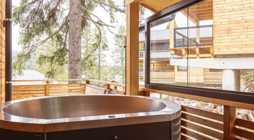 Photo of Superior # 12 Sauna & Hot Tub Holiday Home 19