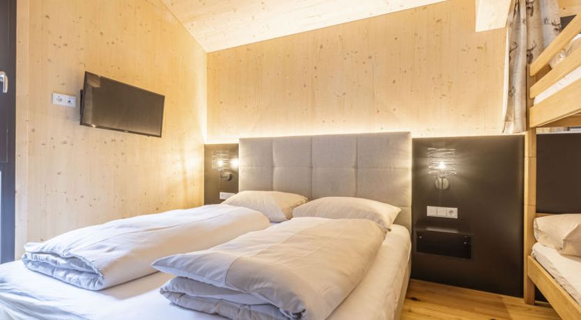 Photo of Superior #16 mit Sauna & Hot Tub Holiday Home 24