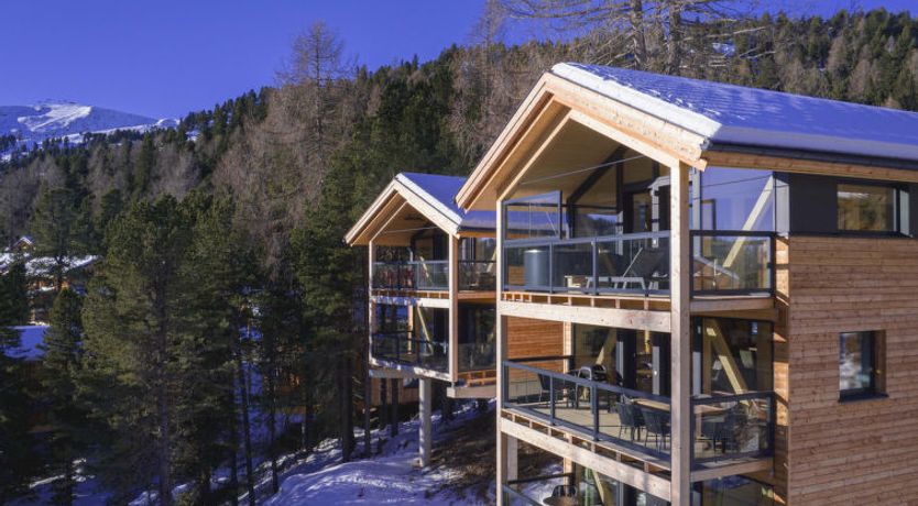 Photo of Superior #16 mit Sauna & Hot Tub Holiday Home 24