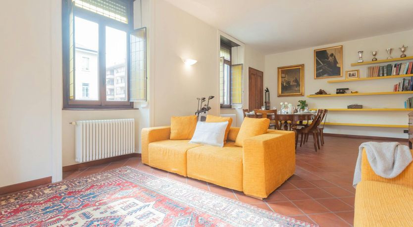 Photo of Como Sunshine