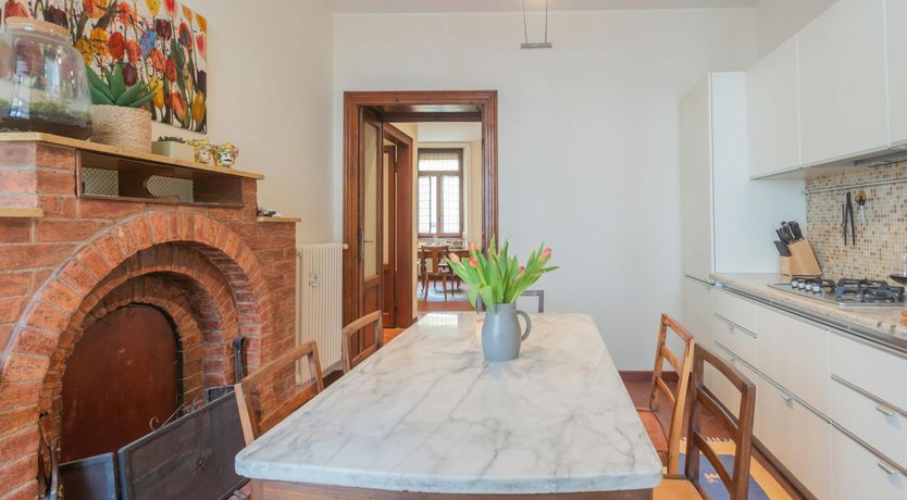 Photo of Como Sunshine