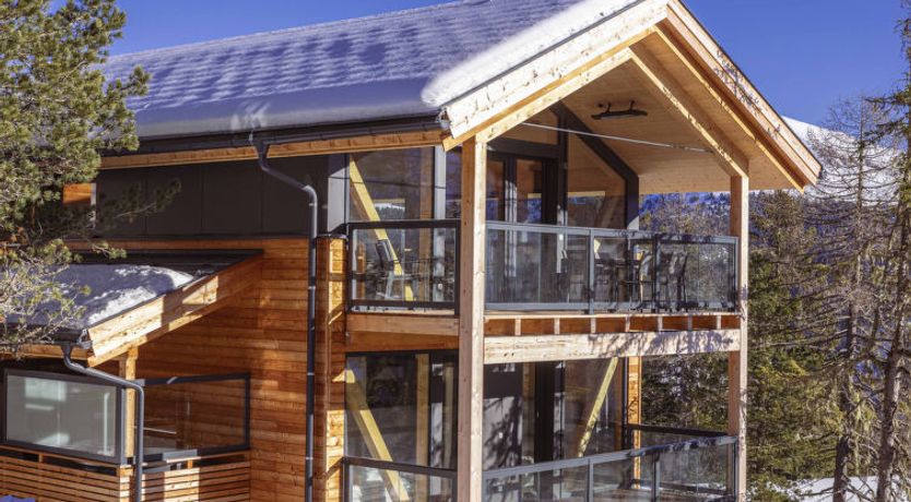 Photo of Superior #10 mit Sauna & Hot Tub Holiday Home 18