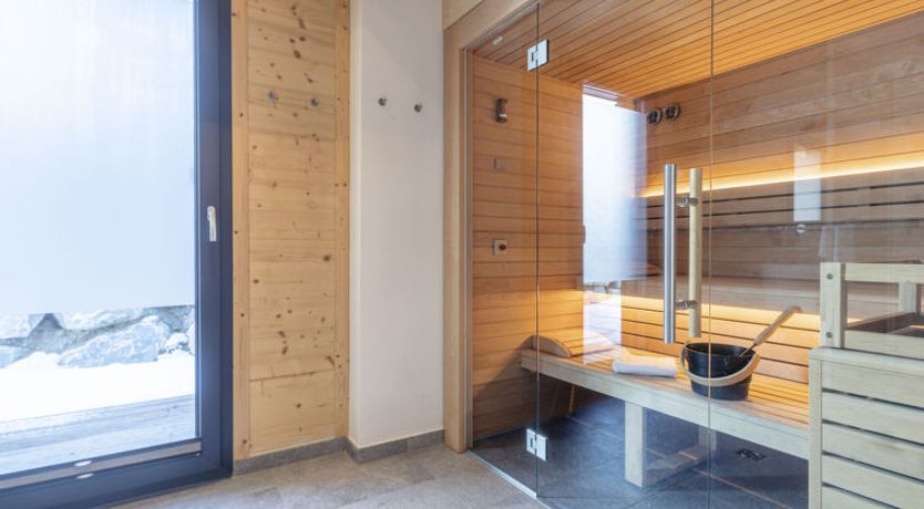 Photo of Superior #10 mit Sauna & Hot Tub Holiday Home 18