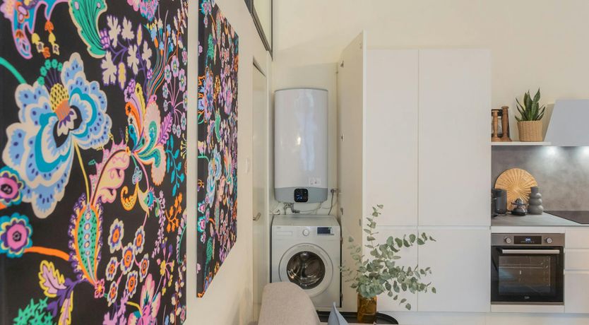 Photo of Lake & City View