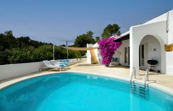 Bougainvillea Heaven Holiday Home