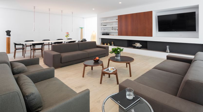 Photo of Alabaster Glimmer